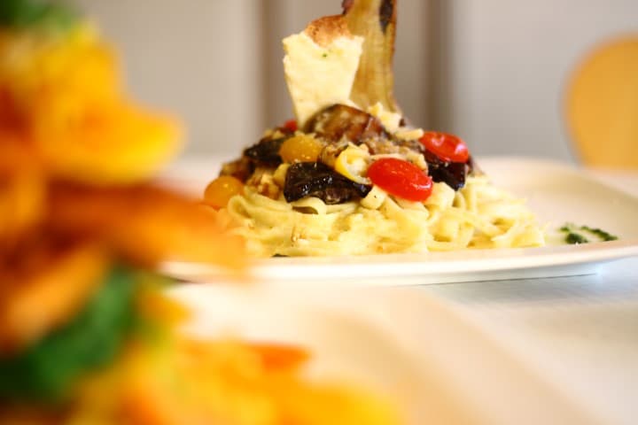 Milk 'n Honey Restaurant & Catering