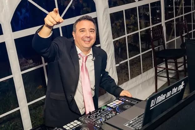 DJ Mike On The Mic