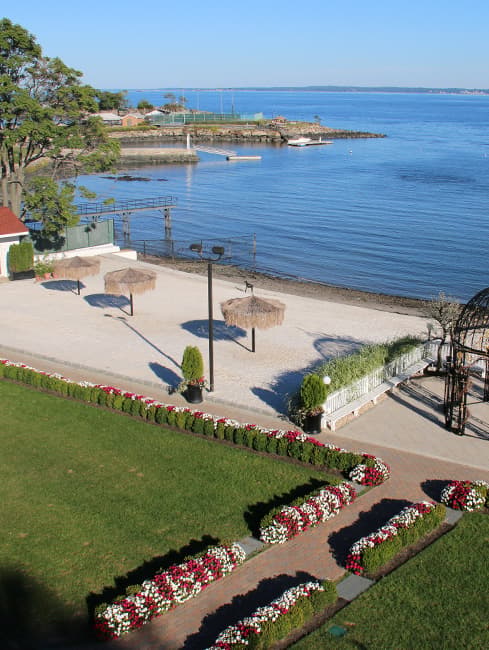 The Surf Club on the Sound