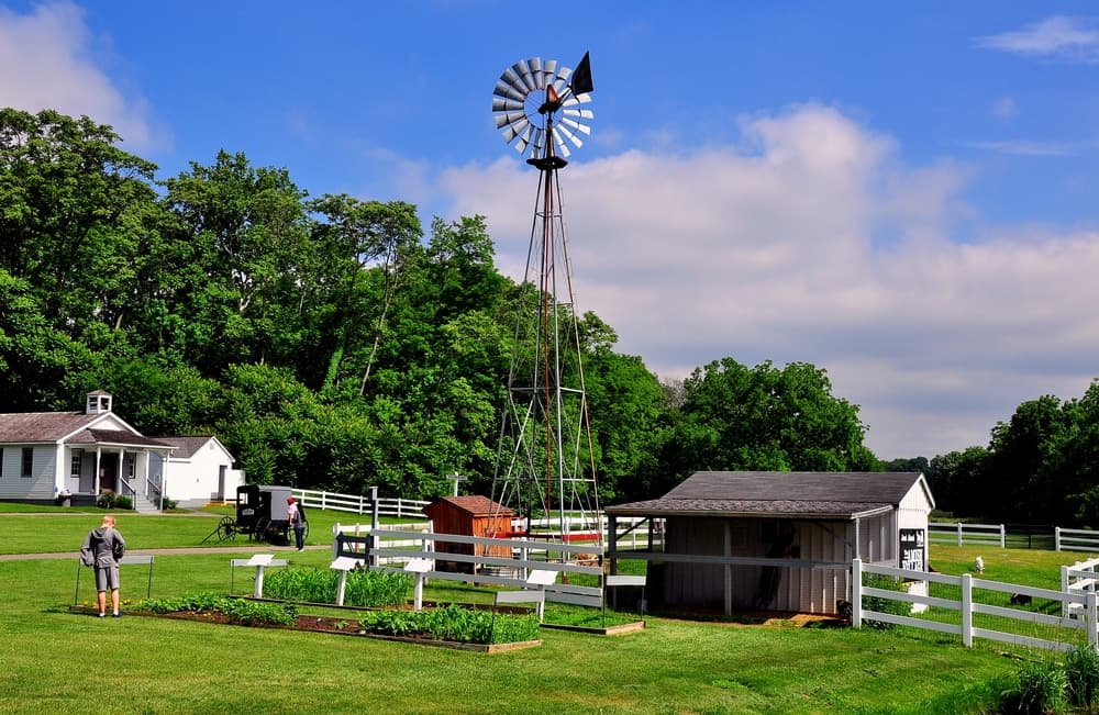 The Amish Farm and House