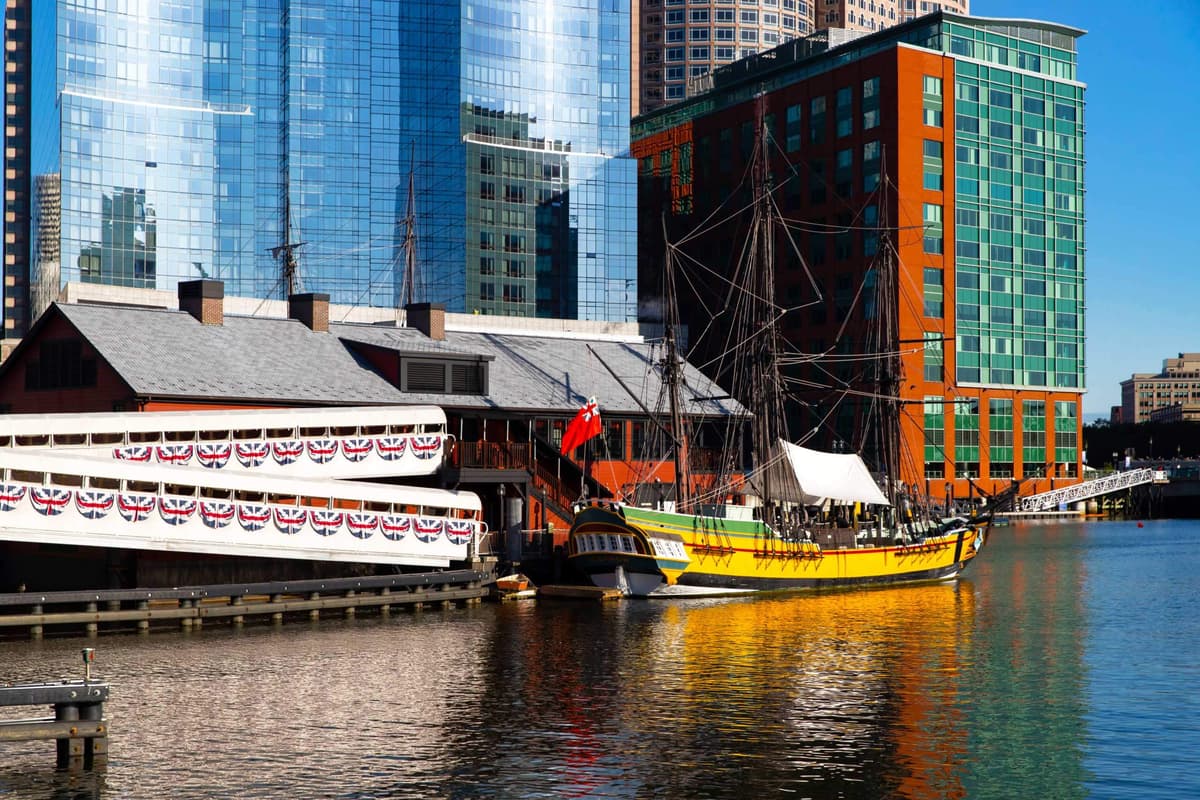 Boston Tea Party Ships & Museum