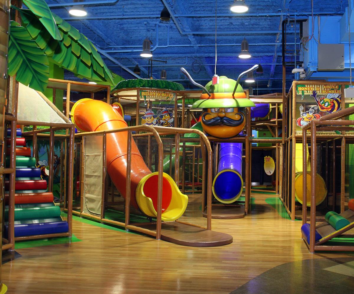 Billy Beez (Palisades Center)