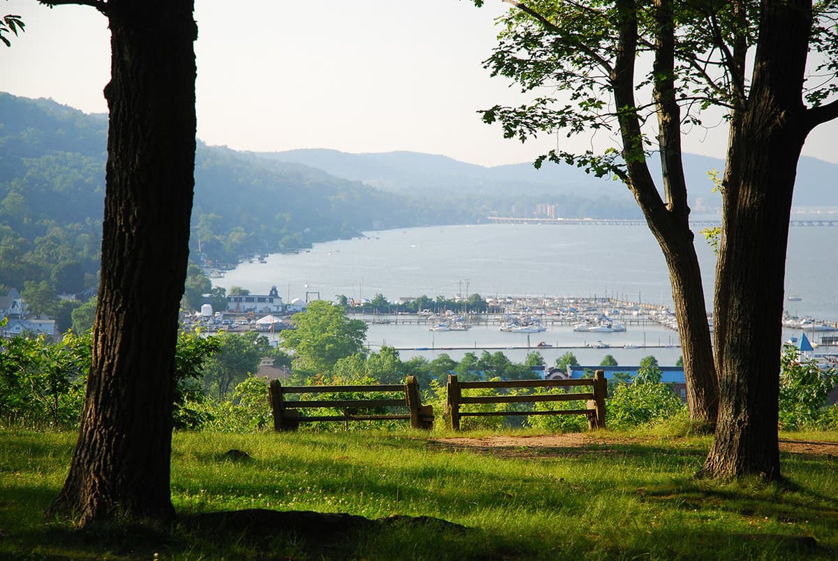 Tallman Mountain State Park