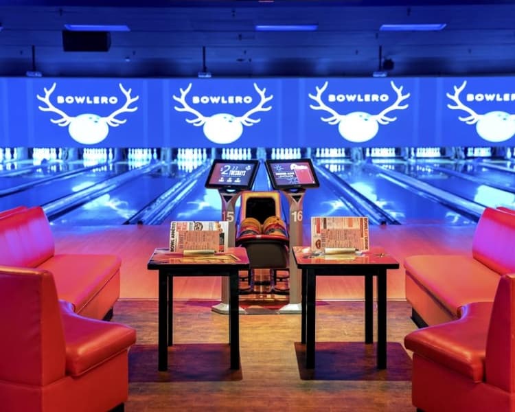 Bowlero West Covina