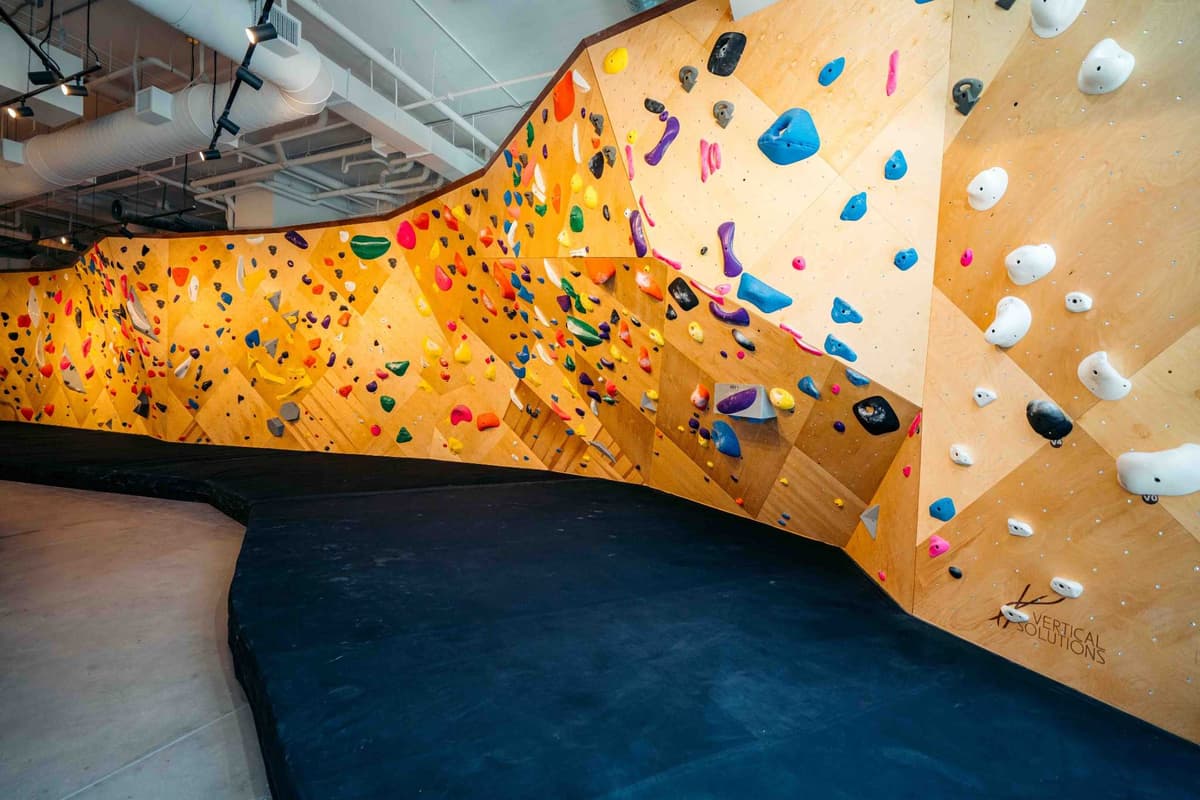 Las Rocas Climbing Gym