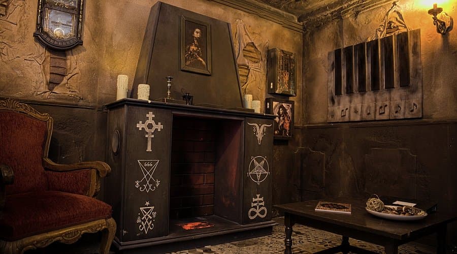Cloak & Dagger Escape Rooms - Fort Lauderdale