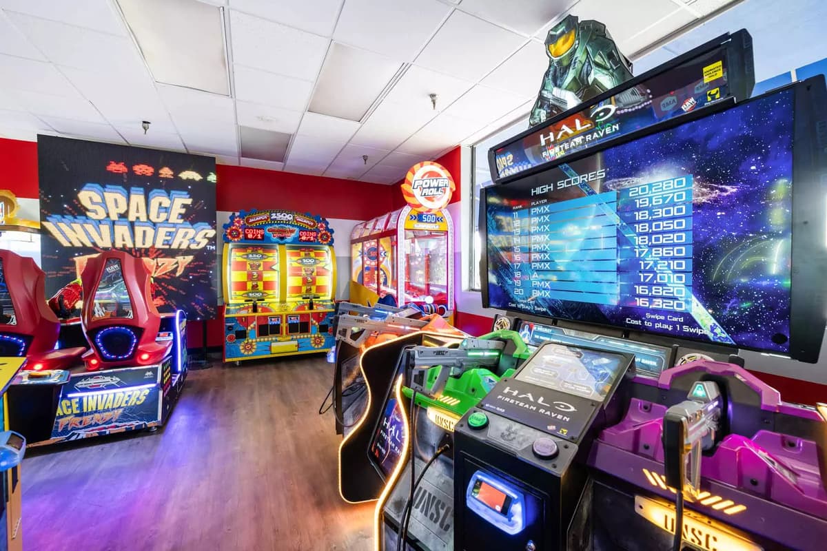 Chuck E. Cheese North Canton