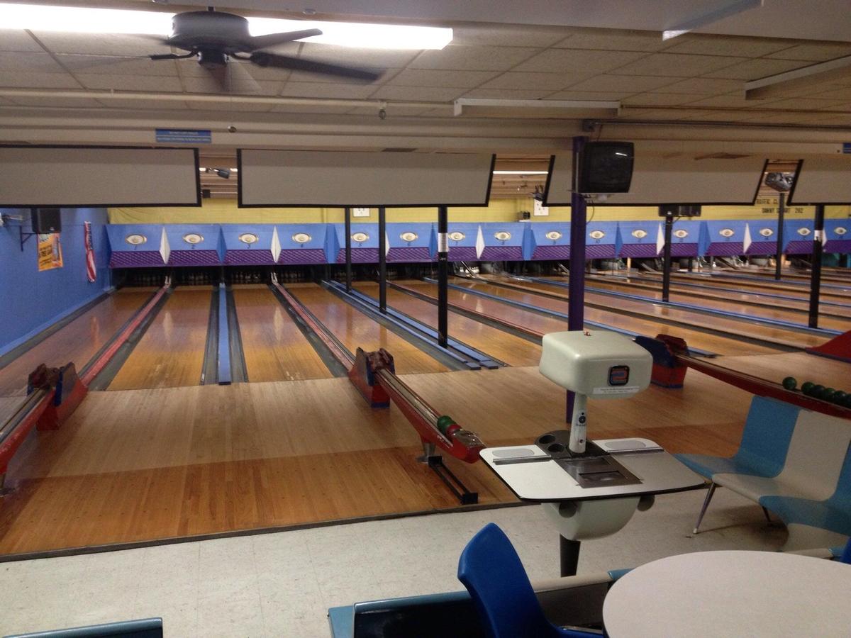 Stoneleigh Lanes