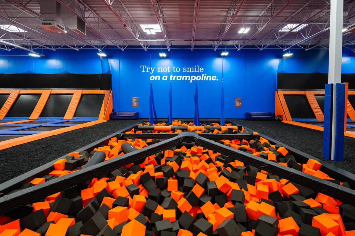 Sky Zone Lincoln Park