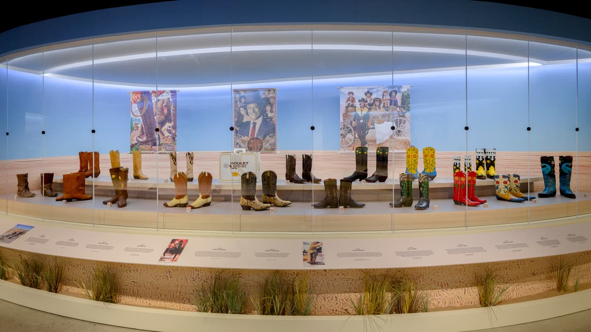 Bata Shoe Museum