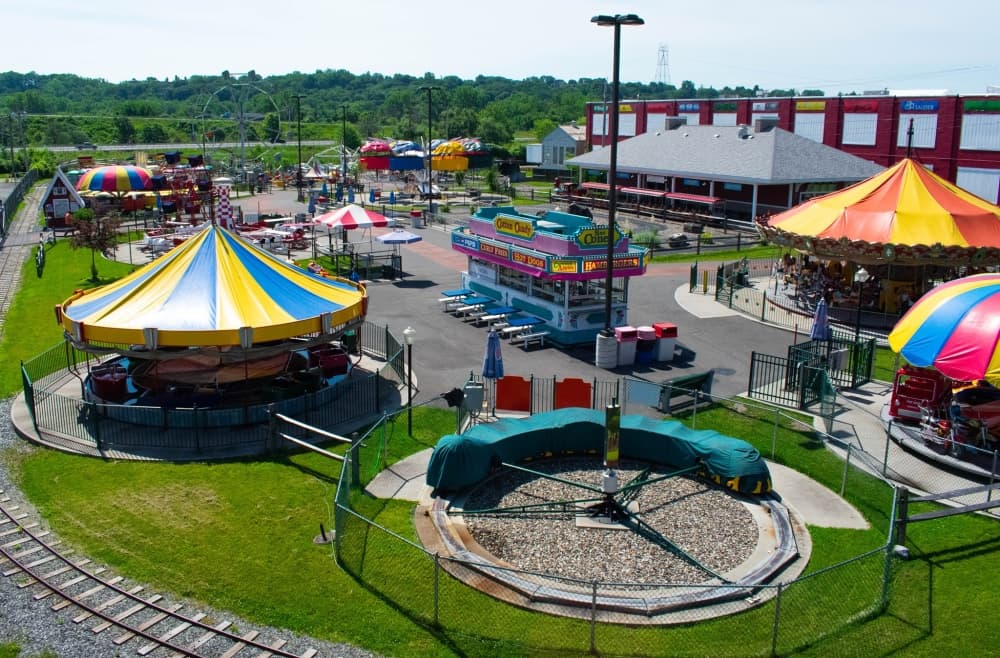 Huck Finn's Playland